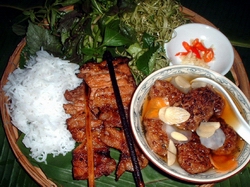 ha food tour hanoi